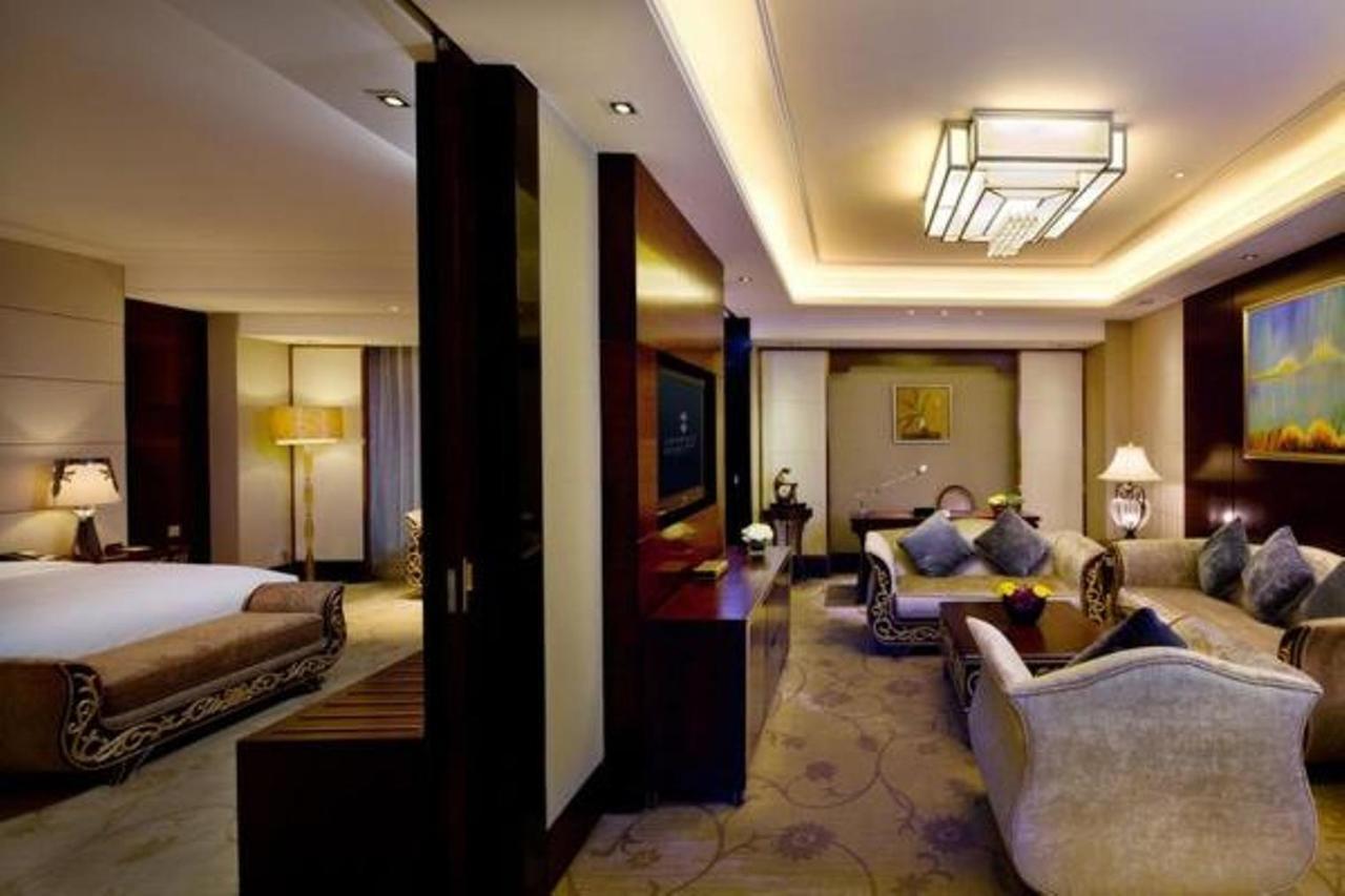 Noble International Hotel Zhengzhou Eksteriør bilde